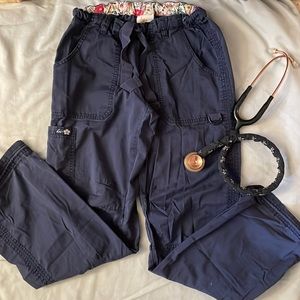 Koi Women’s Lindsey cargo scrub pants. Super cute and comfy! Navy, size XS.
